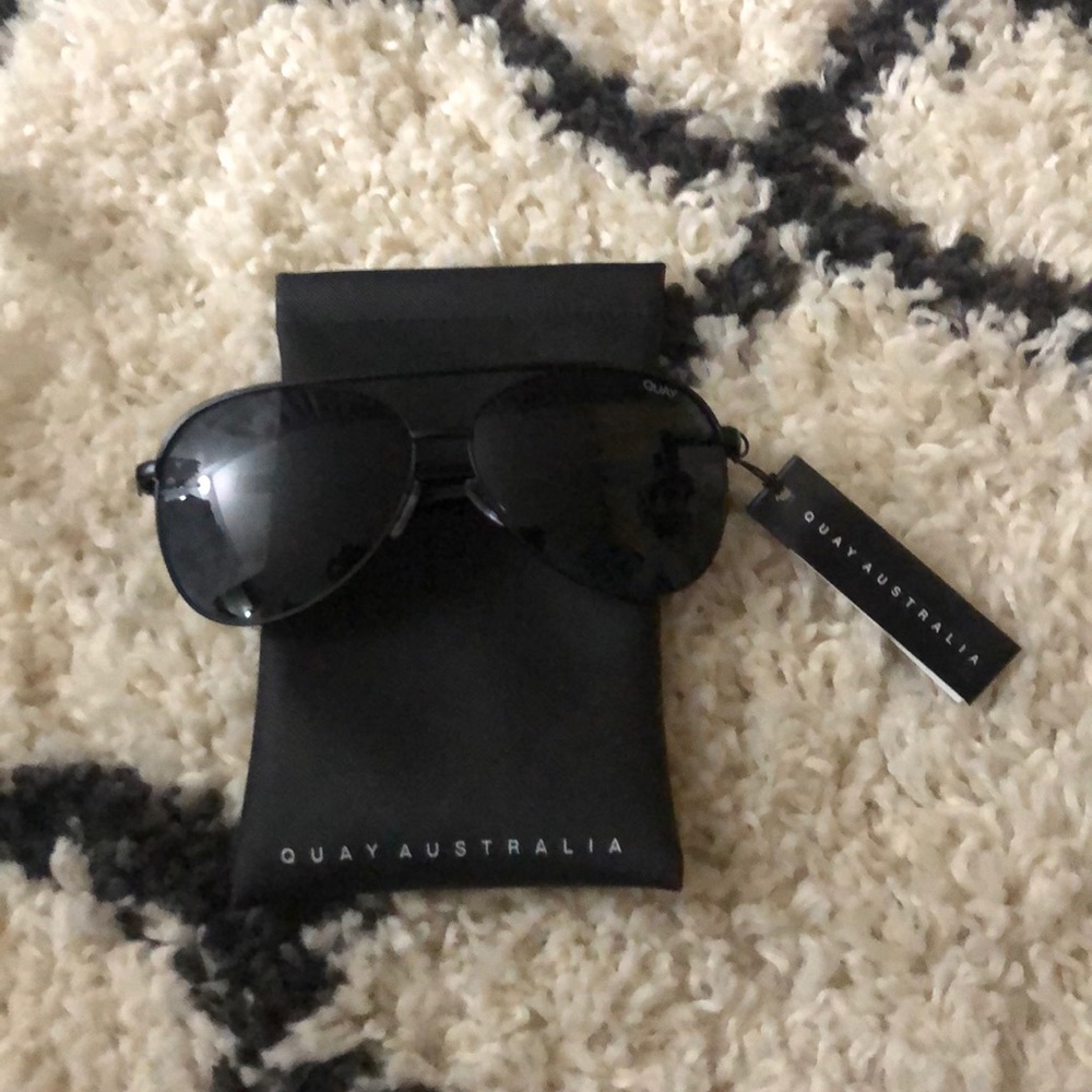 Quay Australia sun glasses